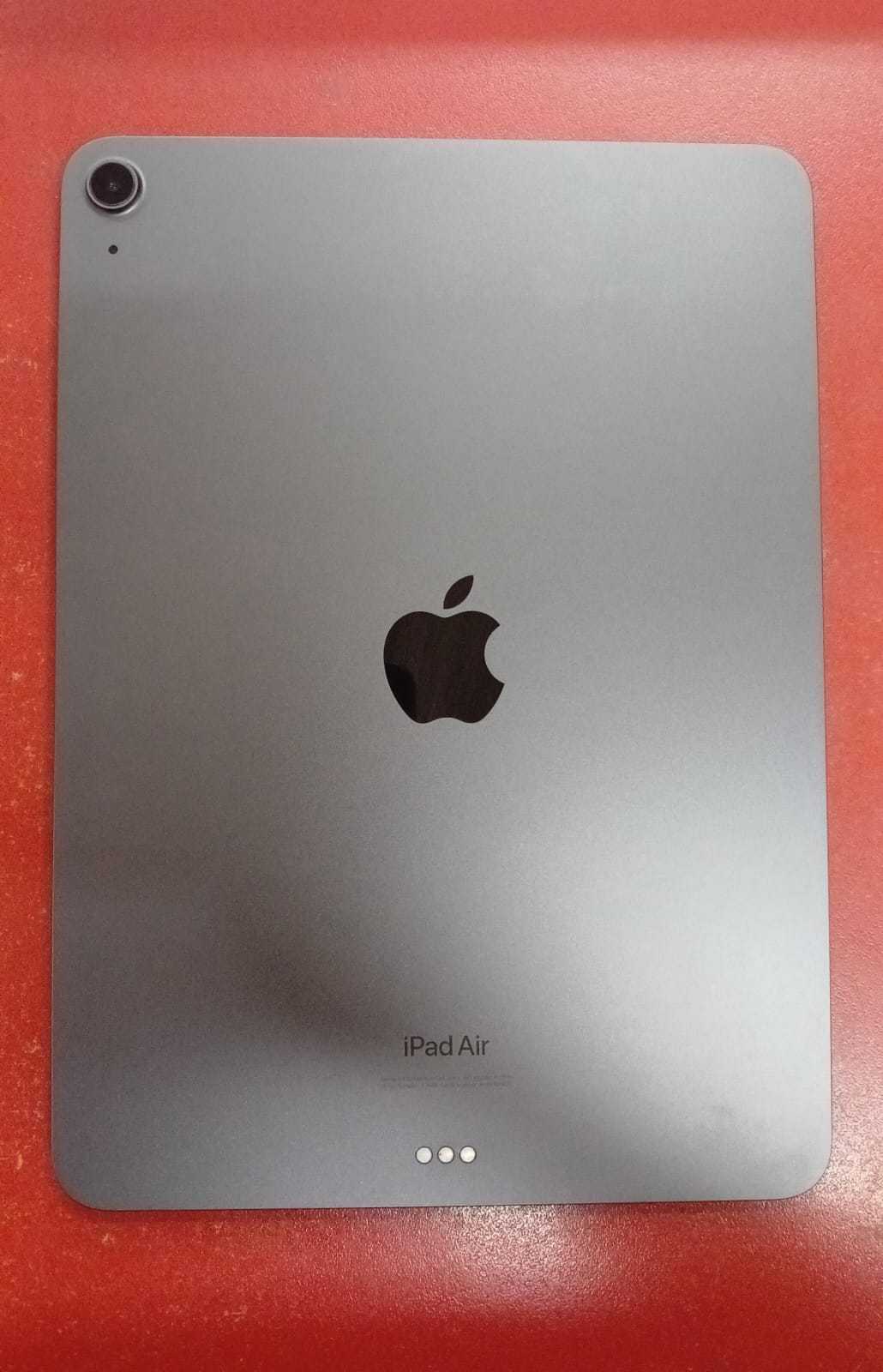Precio 300 000,00 Apple Air 5th ipad en caja  con cargador 256gb rom