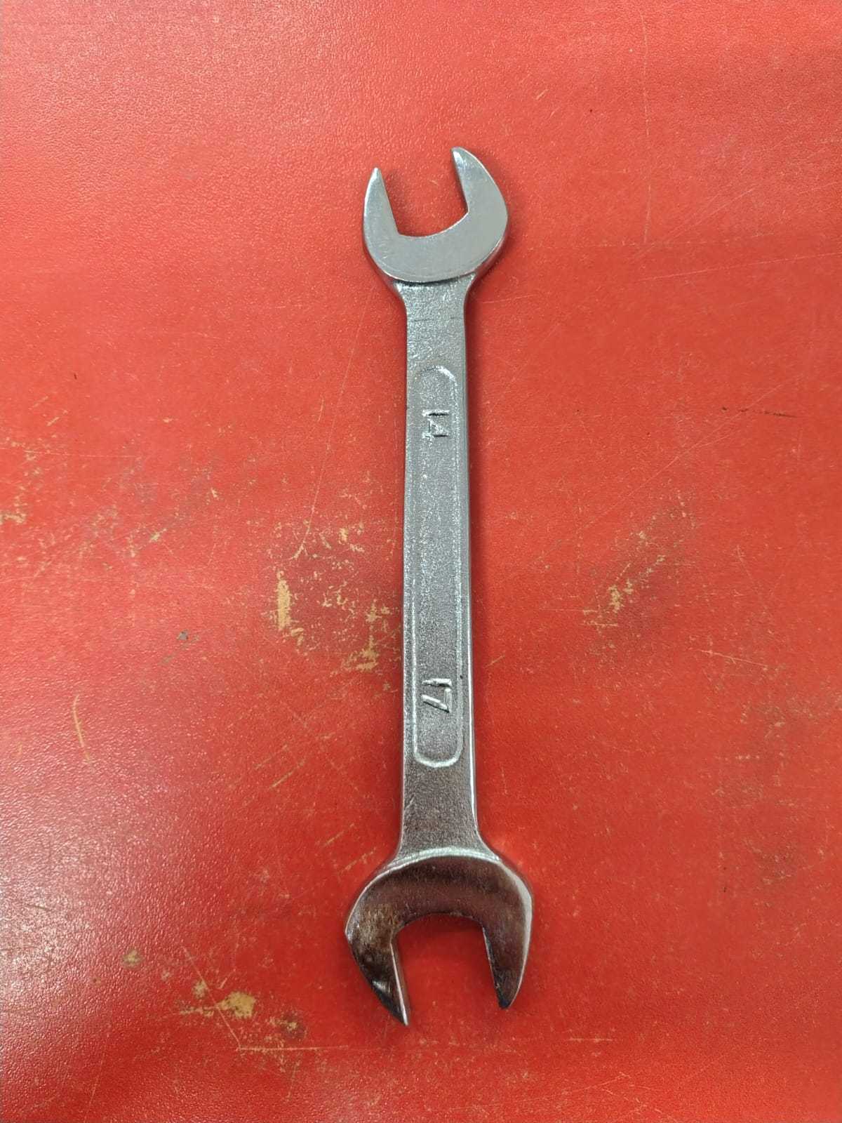 Precio 1 000,00 Ingco ND Llave fija 14-17