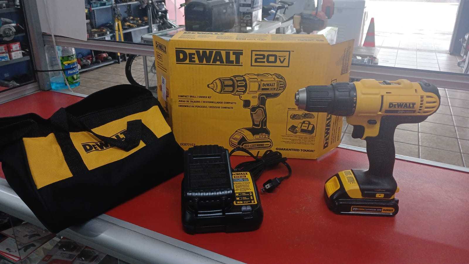 Precio 120 000,00 dewalt dcd771c2 Taladro inalambrico con 2 baterias 20v  cargador y bolso