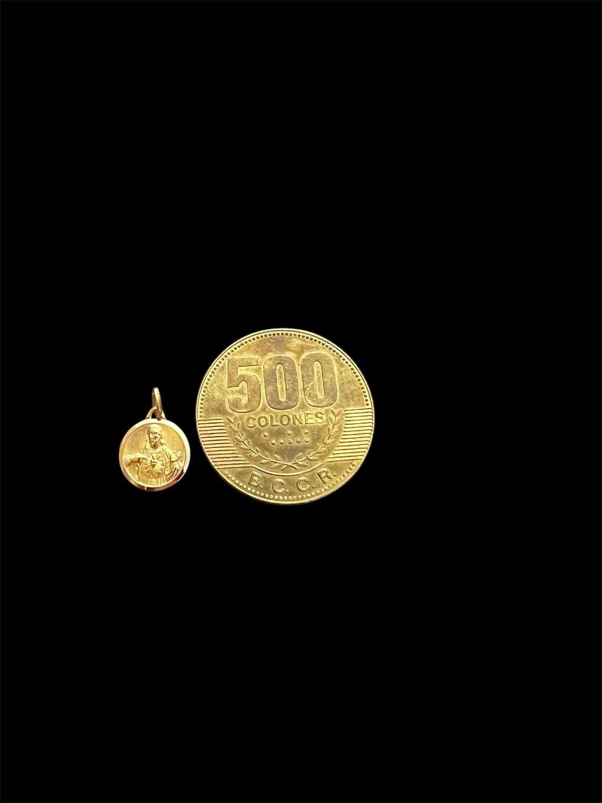 Precio 56 000,00   Medalla redonda del corazon de Jesus
