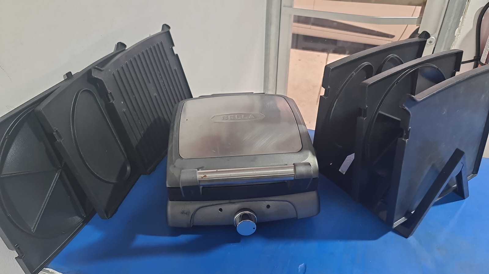 Precio 35 000,00 BELLA  WHAFLERA CON VARIAS TAPAS ACERO INOXIDABLE