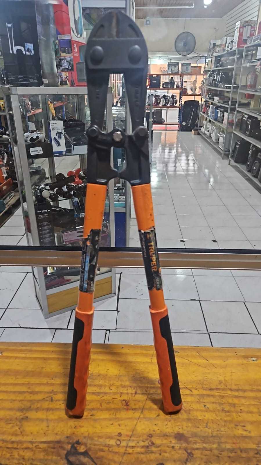 Precio 14 000,00 truper  Cizalla 18 pulgadas