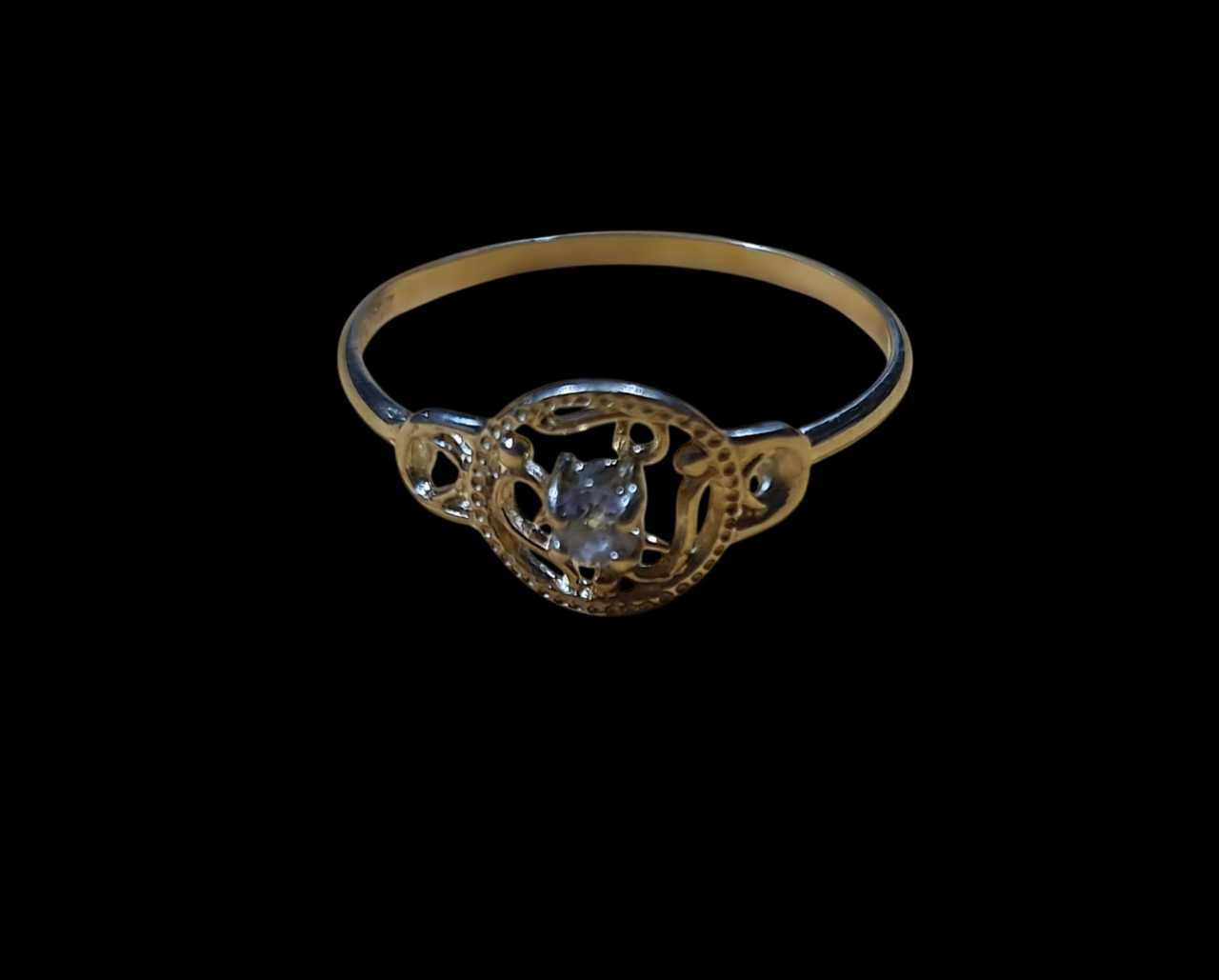 Precio 30 000,00   Anillo con zirconita blanca talla 7