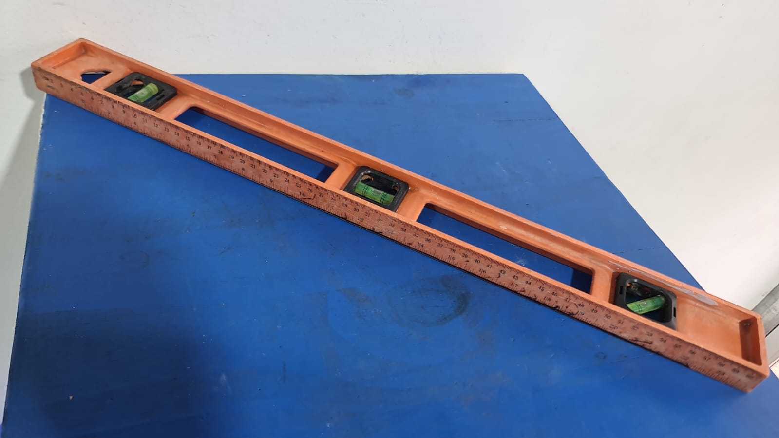 Precio 5 000,00 DIESEL TOOLS  NIVEL 24 PULGADDAS
