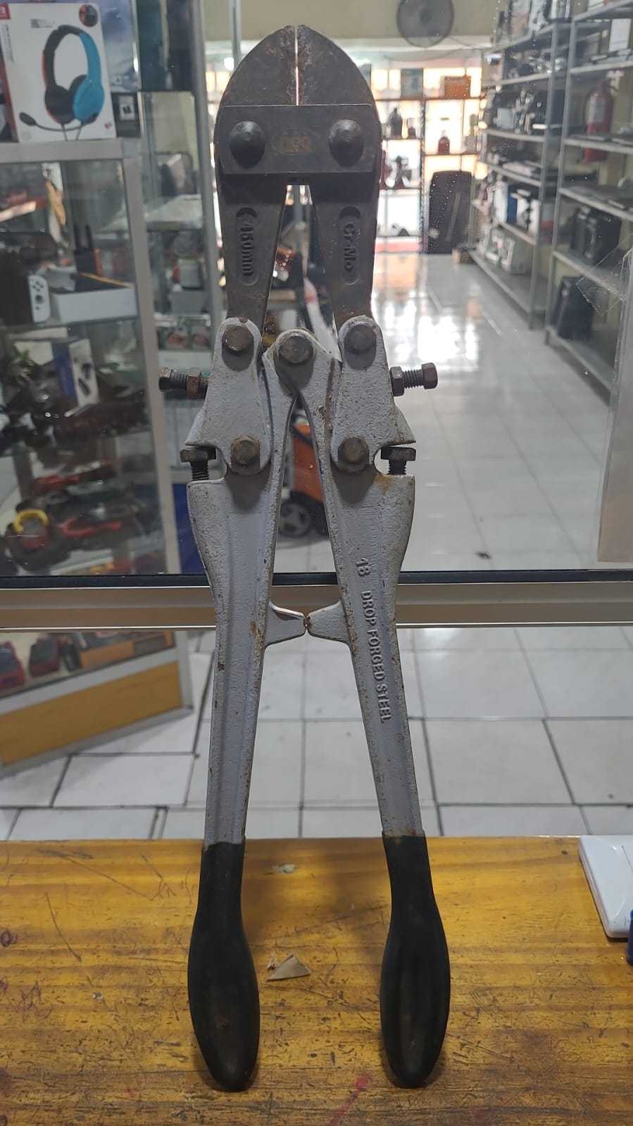 Precio 14 000,00 forged  Cizalla 18 pulgadas
