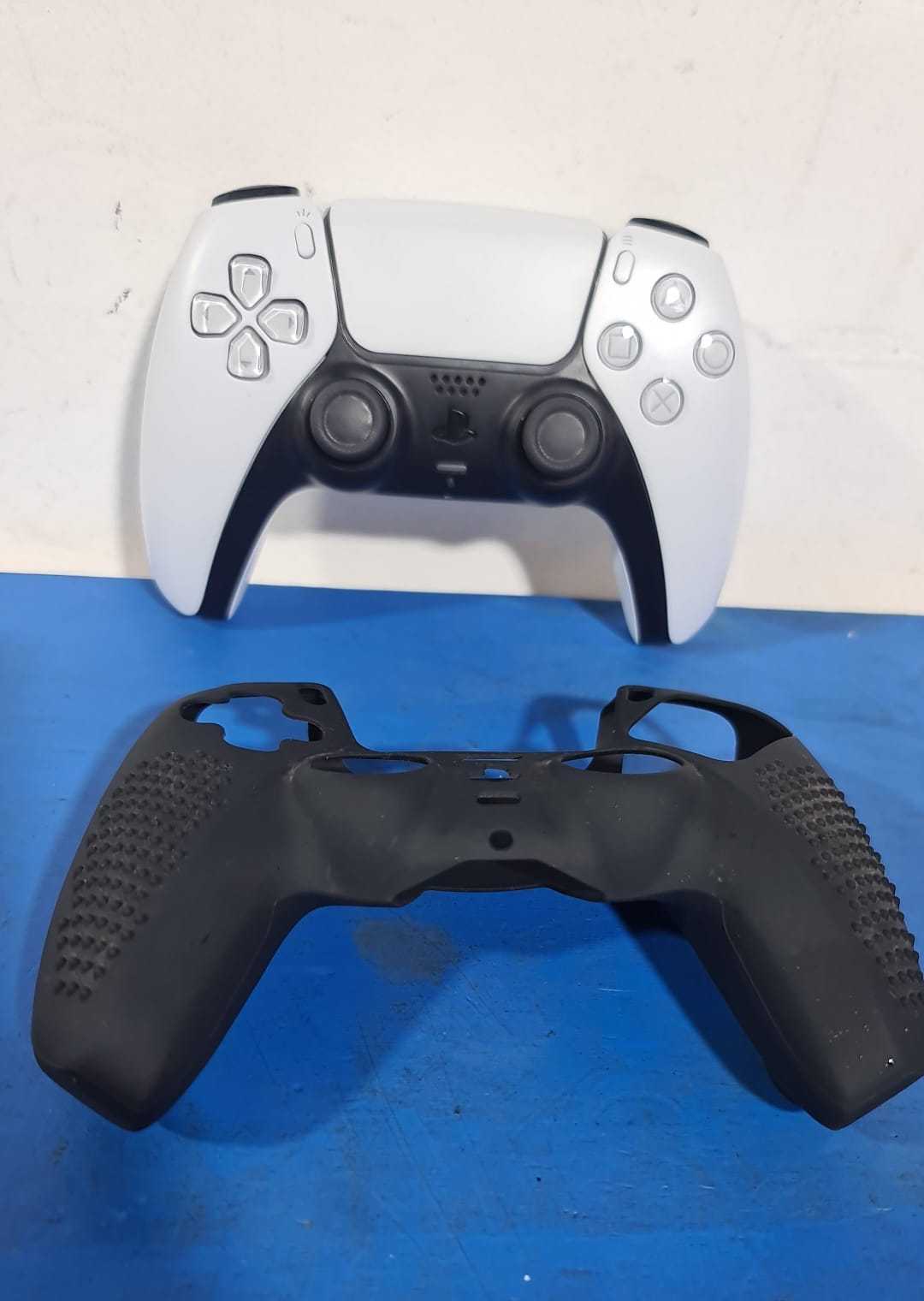 Precio 35 000,00 SONY PS5 CONTROL PS5 ORIGINAL