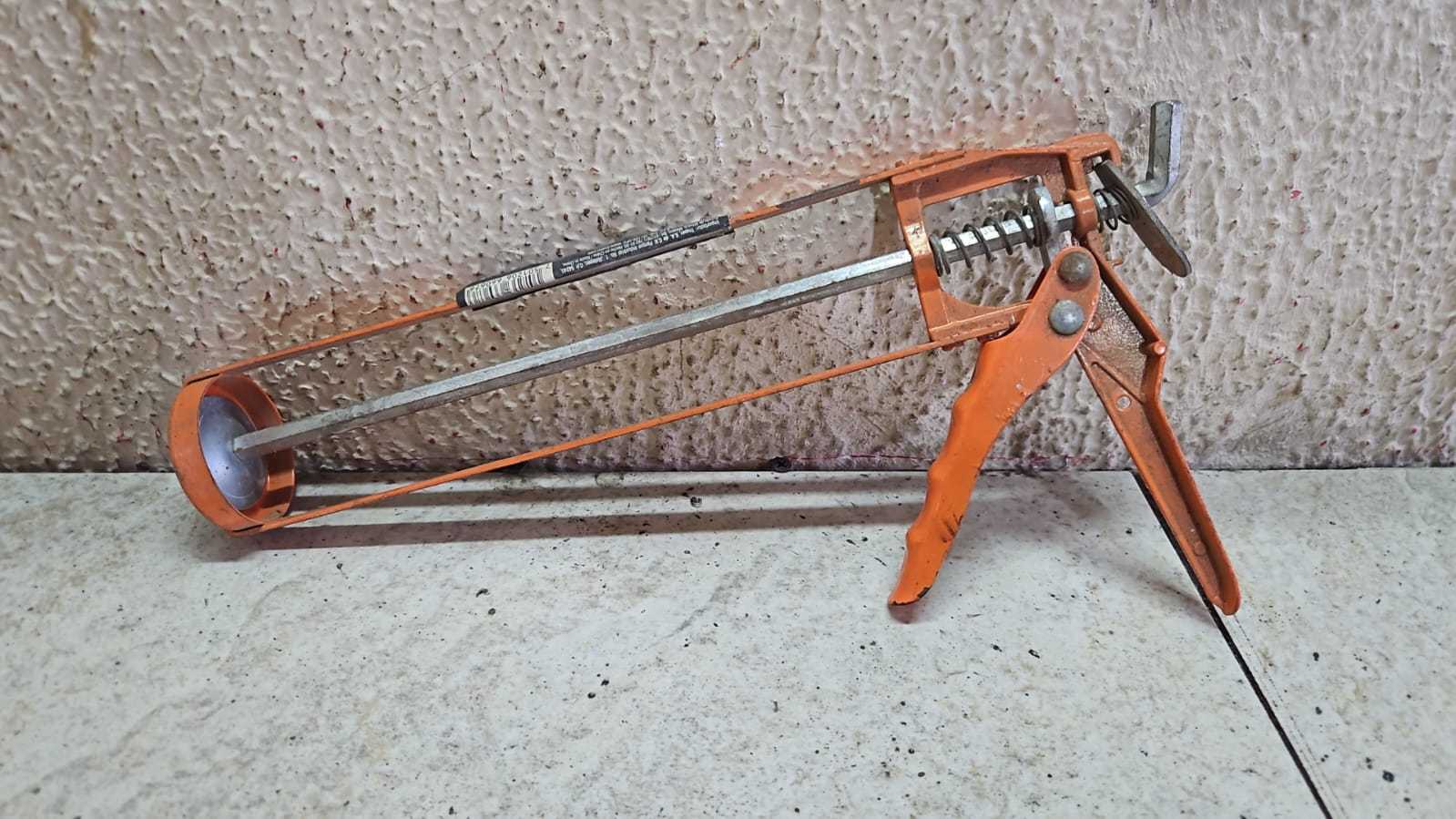Precio 2 500,00 nd  Pistola selladora duratan