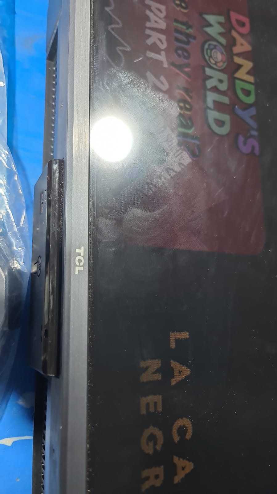 Precio 190 000,00 TCL  PANTALLA 55 4K SMART CON PATAS Y CONTROL