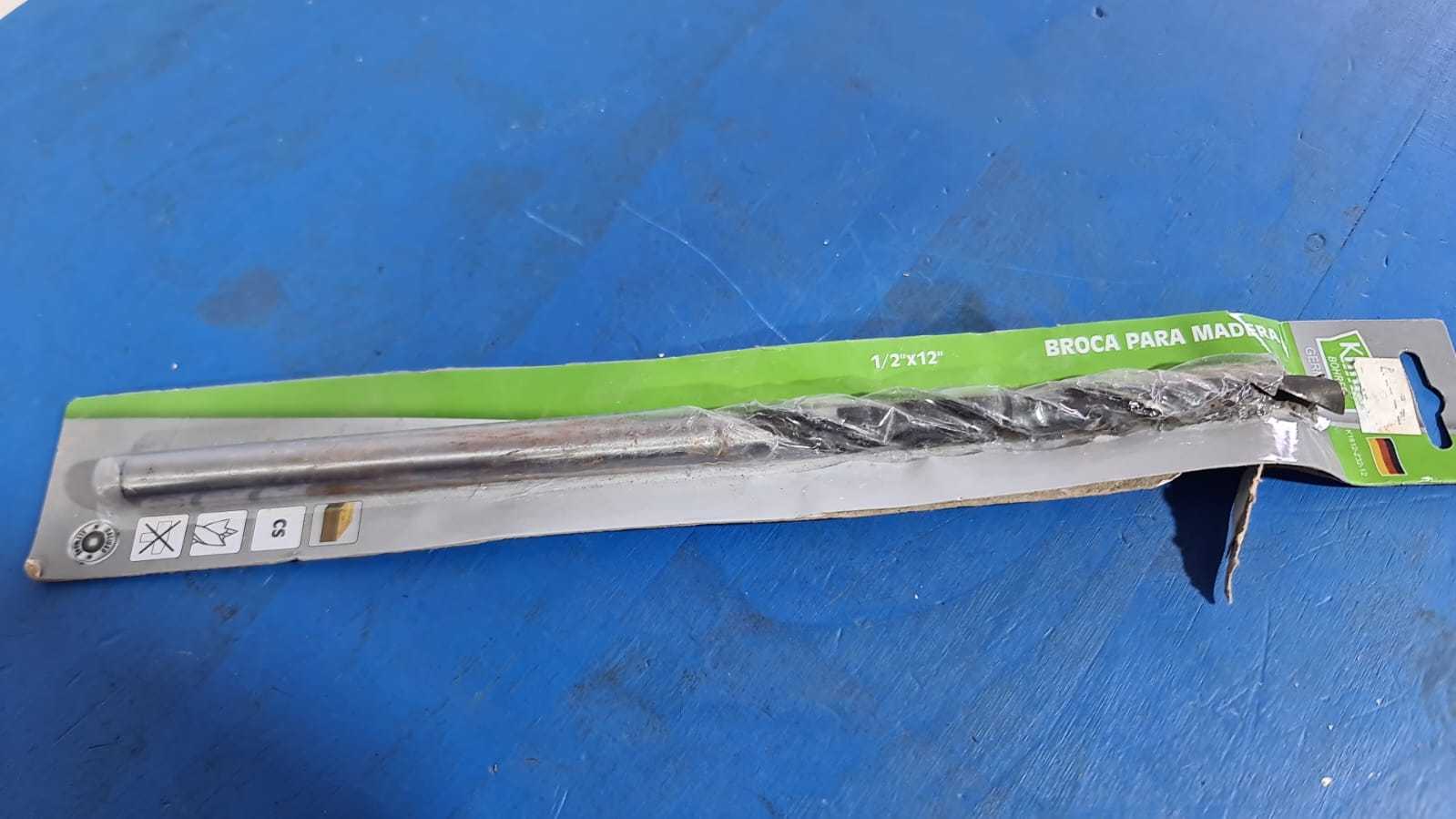 Precio 1 500,00 GENERICO  BROCA PARA MADERA MEDIA X12