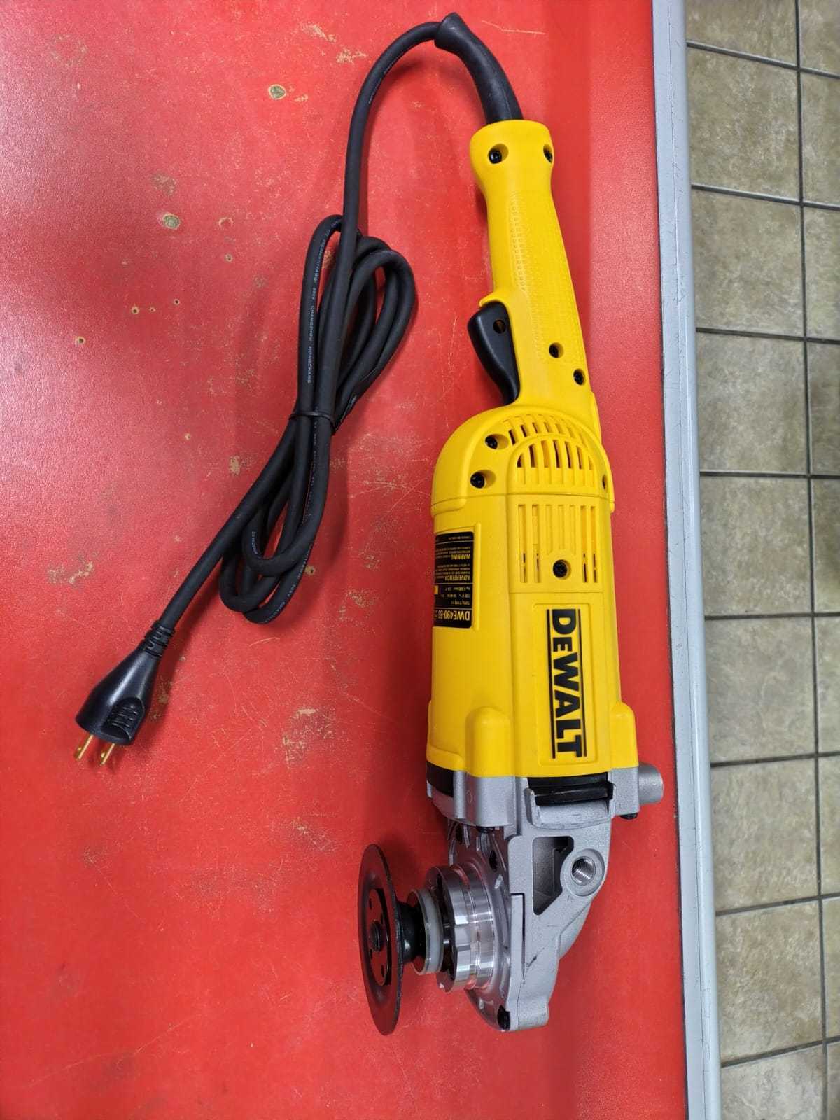Precio 120 000,00 dewalt dwe490 Esmeriladora 9 pulgadas