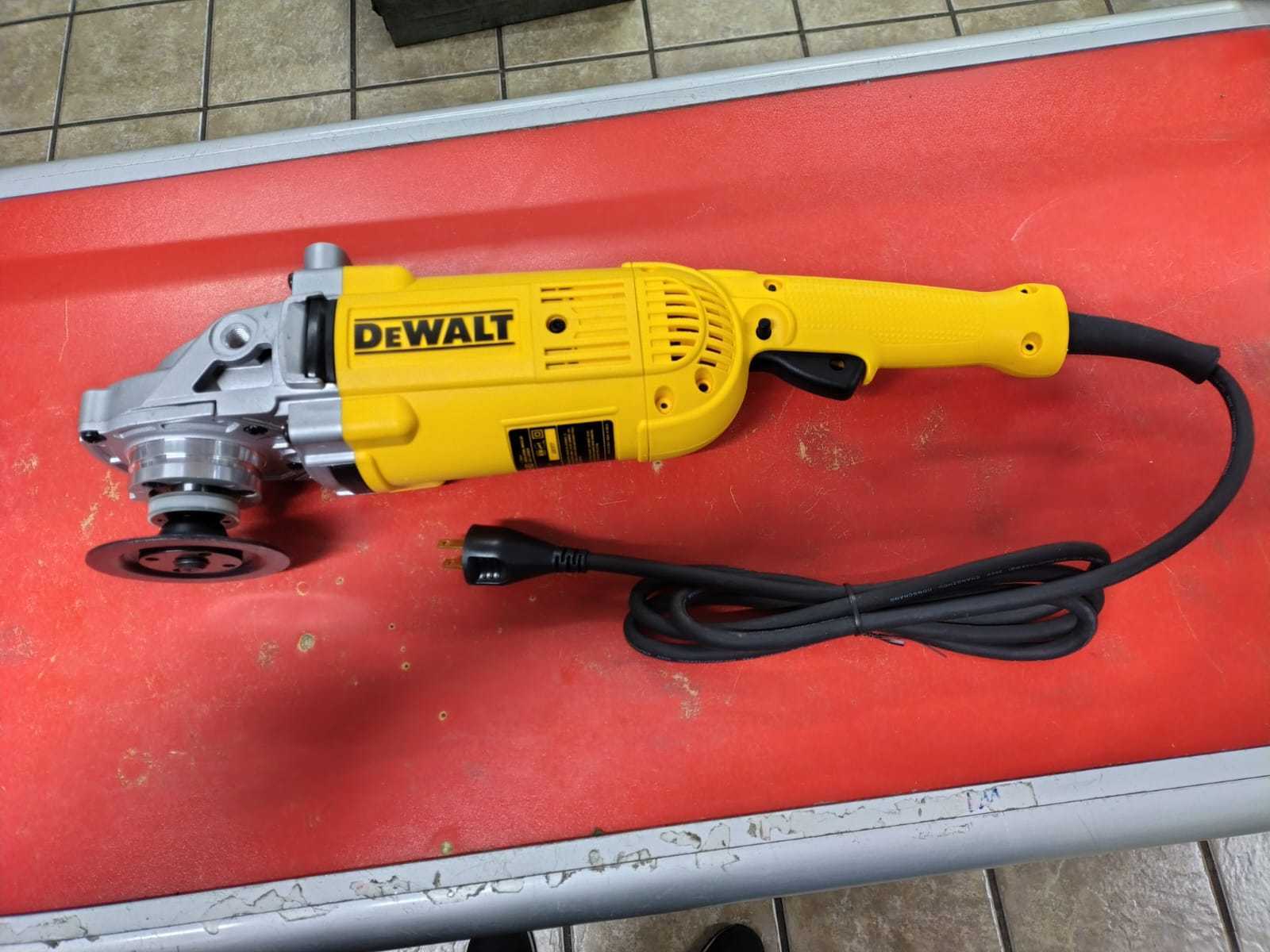 Precio 120 000,00 dewalt dwe490 Esmeriladora 9 pulgadas