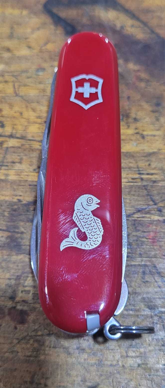 Precio 22 000,00 victorinox xplorer Cuchilla roja hoja