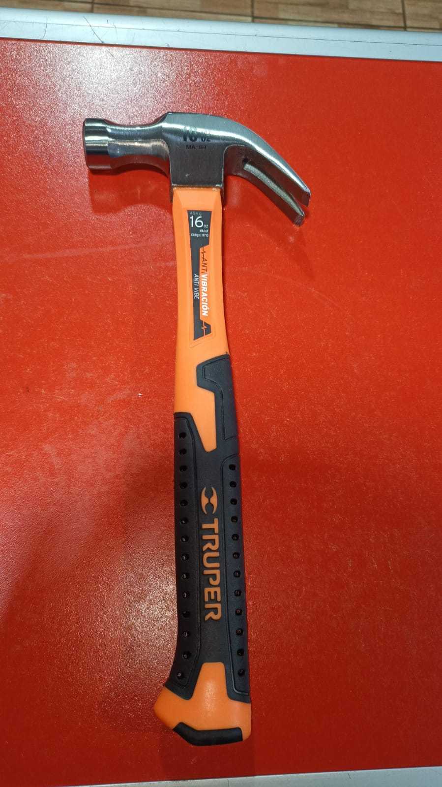Precio 4 000,00 TRUPER  Martillo 16 Oz TRUPER MO-16 nuevo