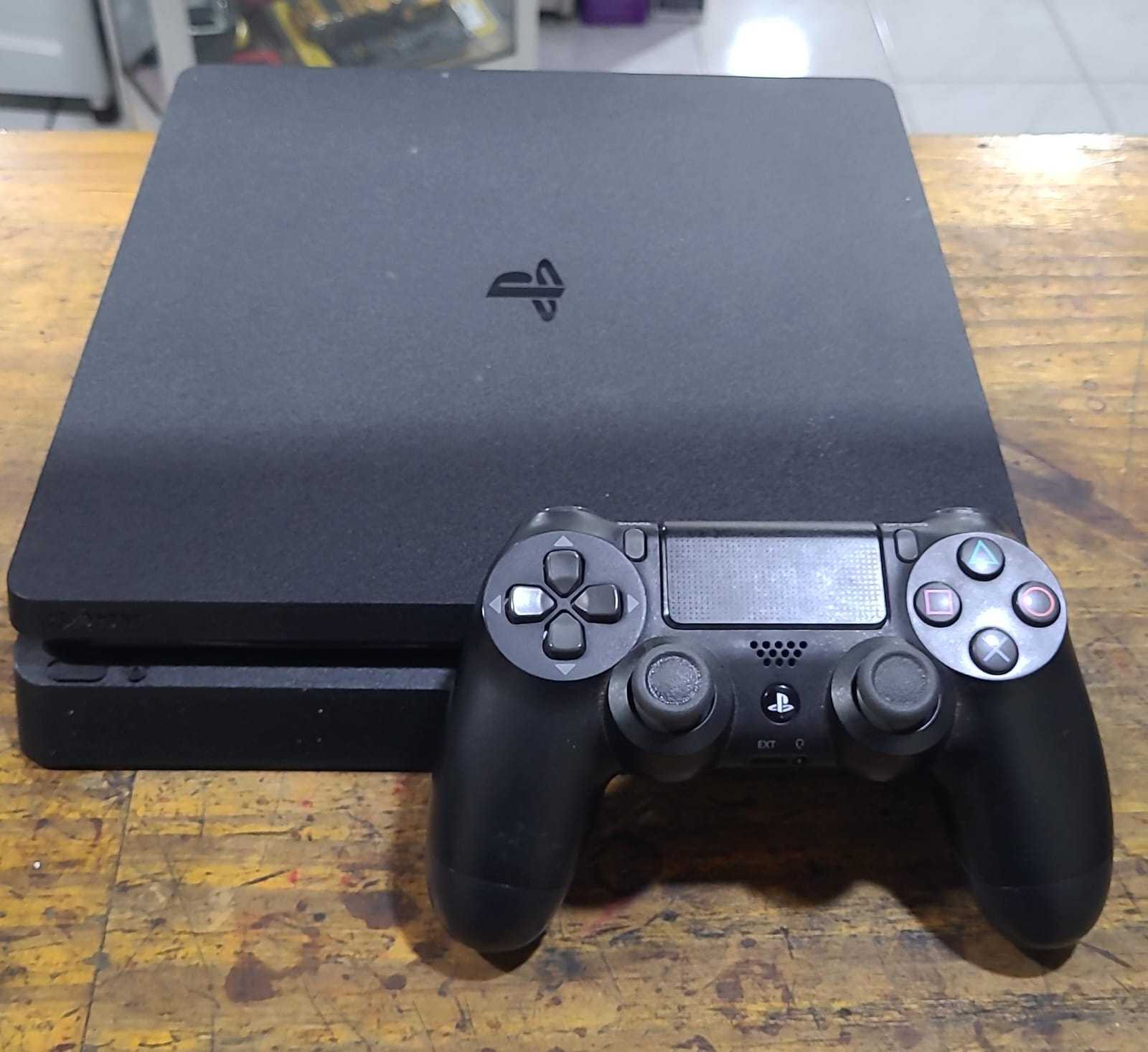 Precio 75 000,00 sony ps4 Consola con sus cables 1 control de 1 tera