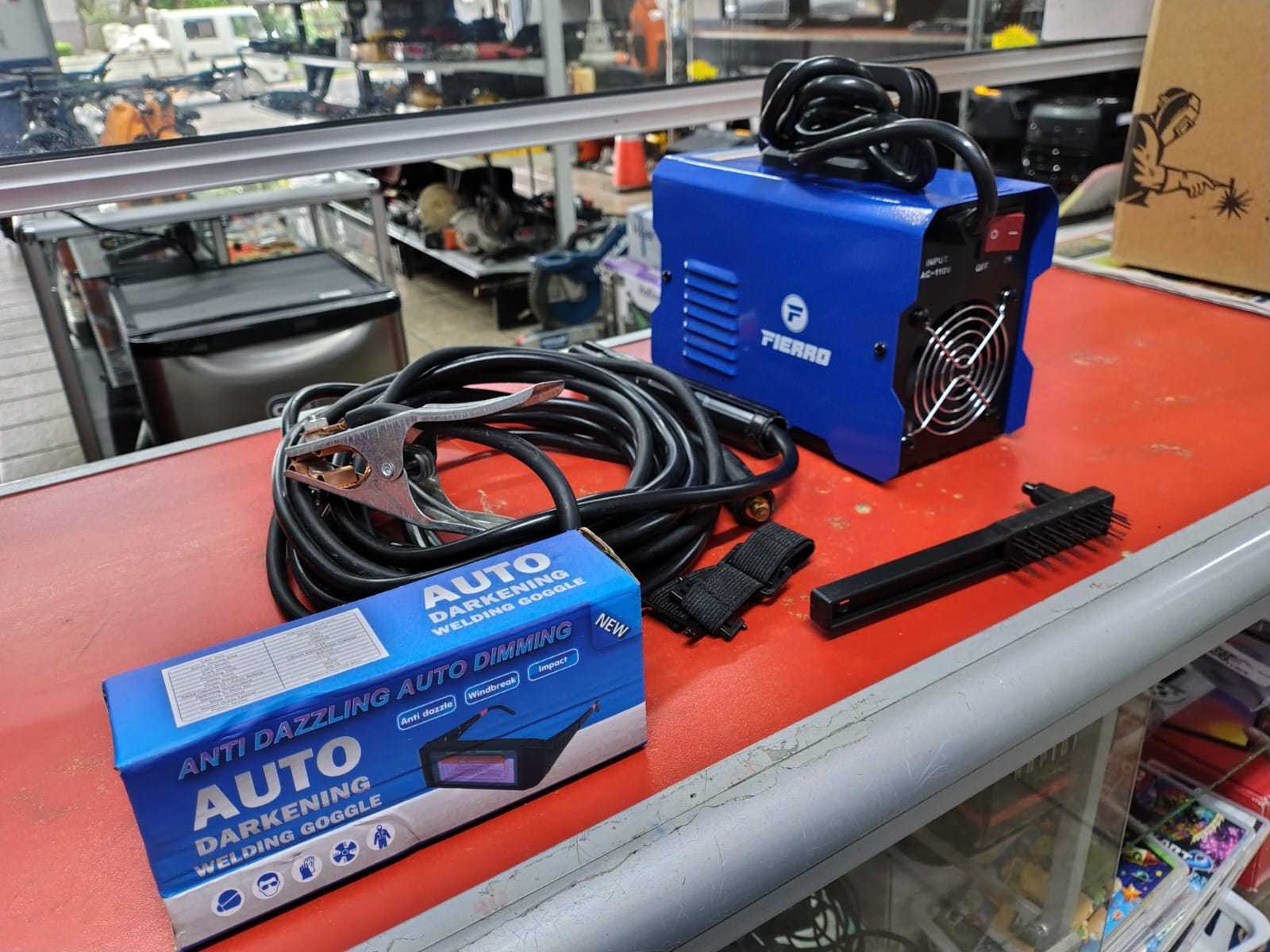 Precio 39 500,00 Fierro MMA-120 Maquina de soldar 120amp con lentes fotosensibles nuevo en caja