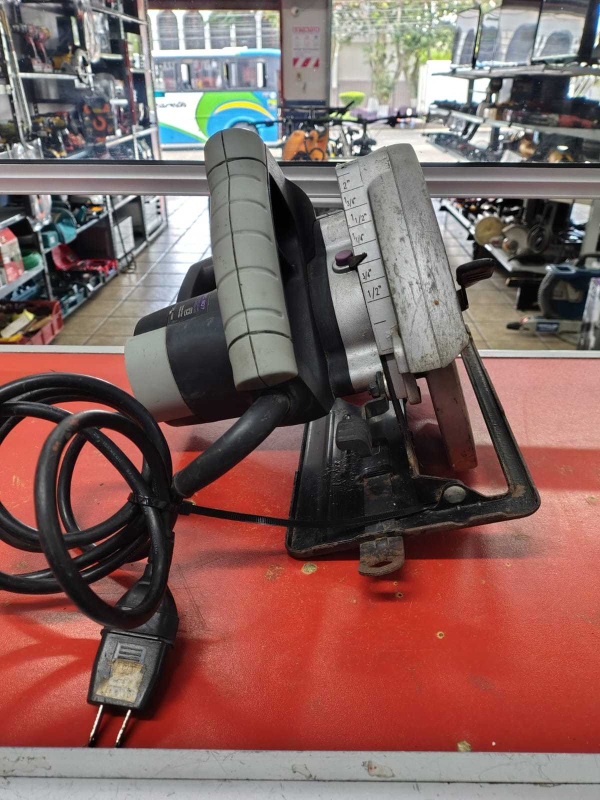 Precio 38 000,00 NEO SC 907 Sierra circular NEO SC 907