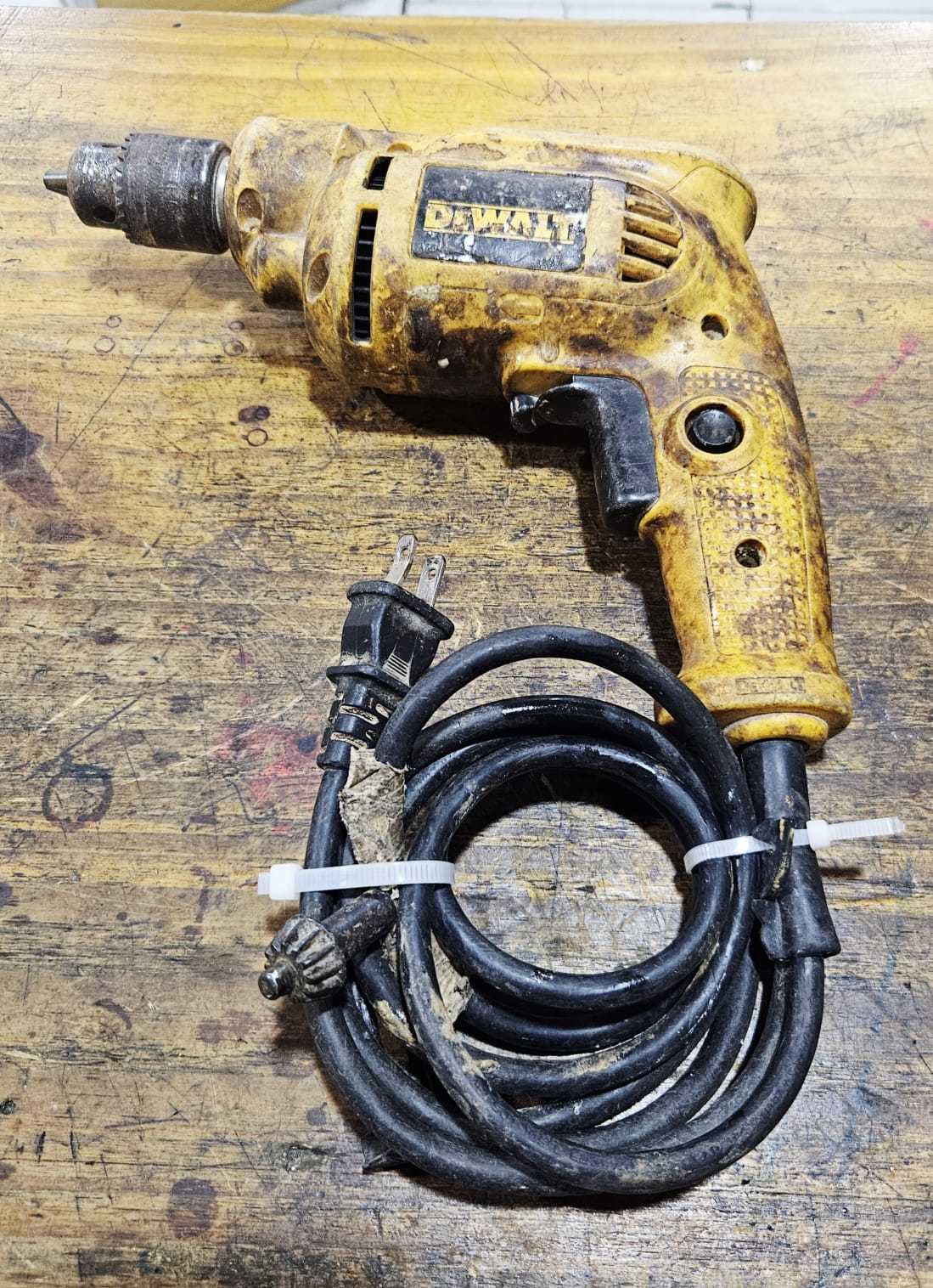 Precio 20 000,00 dewalt  Taladro electrico