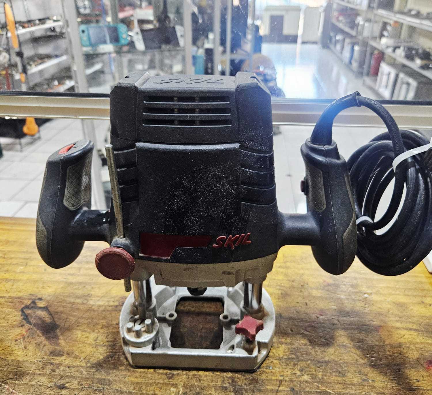Precio 40 000,00 skill 1831 Router electrico para madera