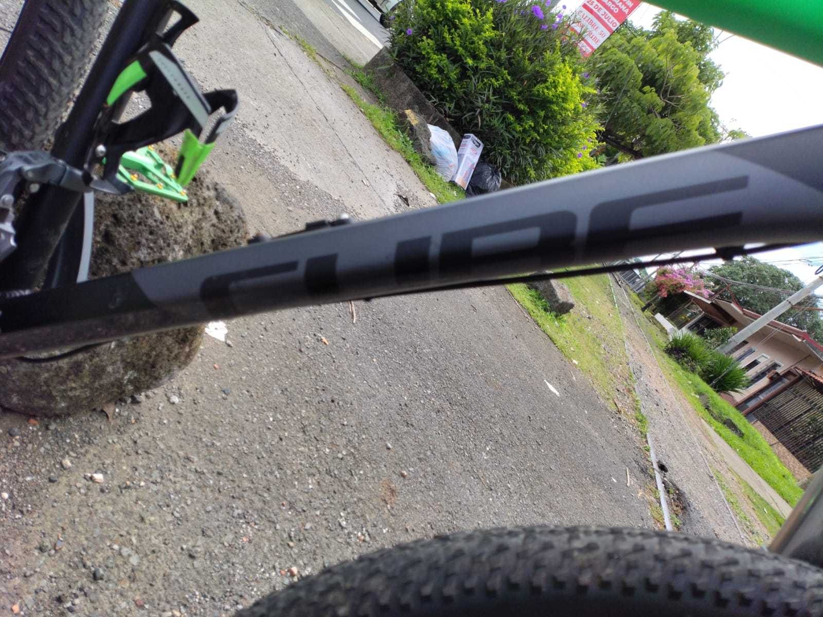 Precio 220 000,00 cube aim sl Bicicleta 29 CUBE AIM SL  3x9 con bloqueo de suspension y frenos de disco hidraulicos