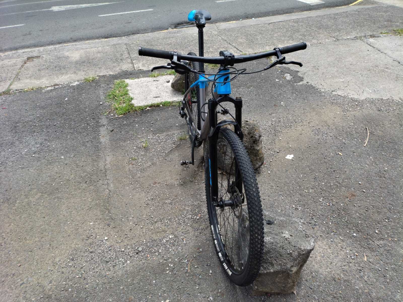 Precio 210 000,00 fina response Bicicleta 20 FINA RESPONSE 1x9 con sistema de bloqueo de suspencion y frenos de disco hidraulicos