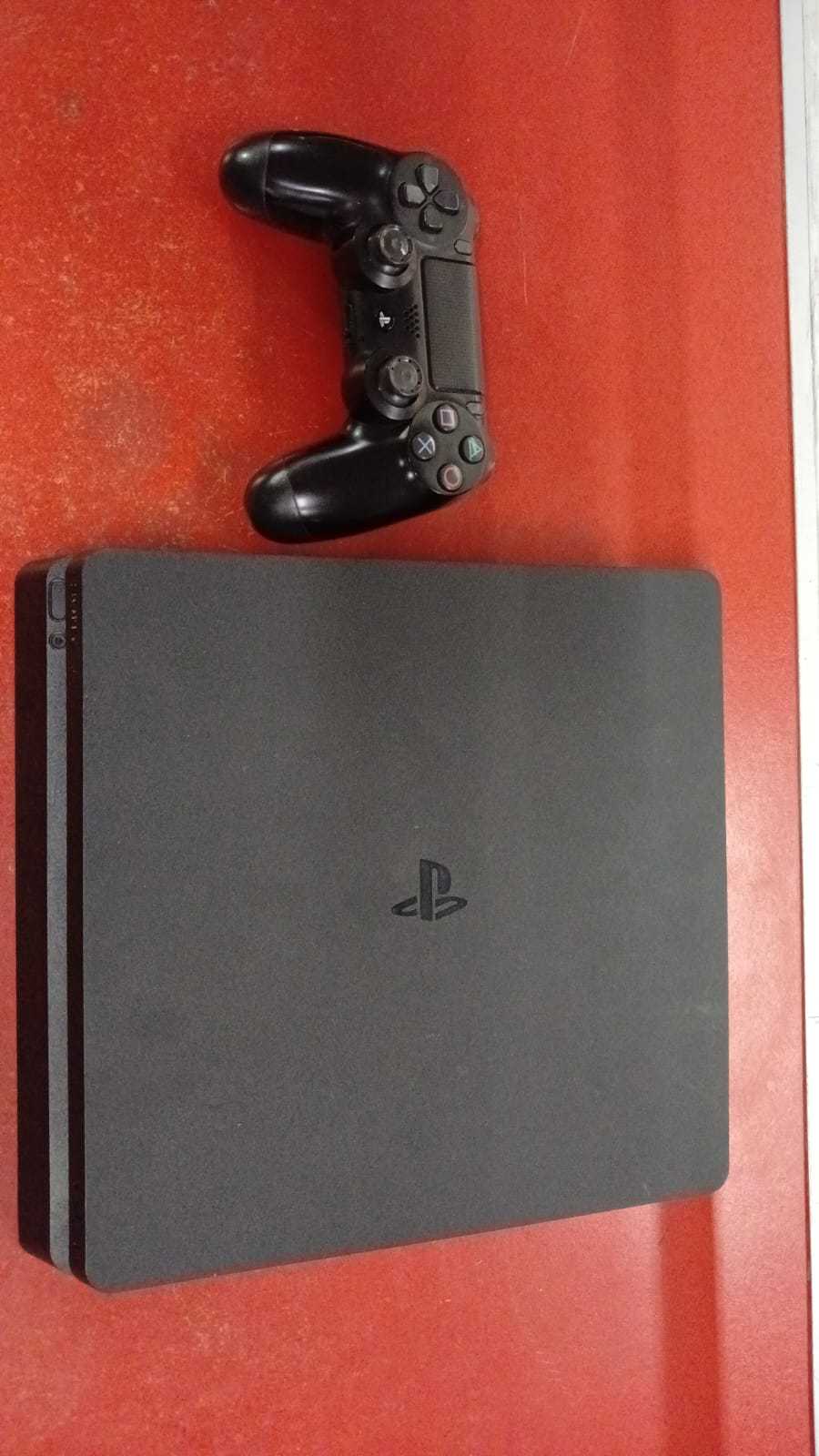Precio 90 000,00 sony PS4 Consola de Play Station 4 Slim 1TB con control y cables