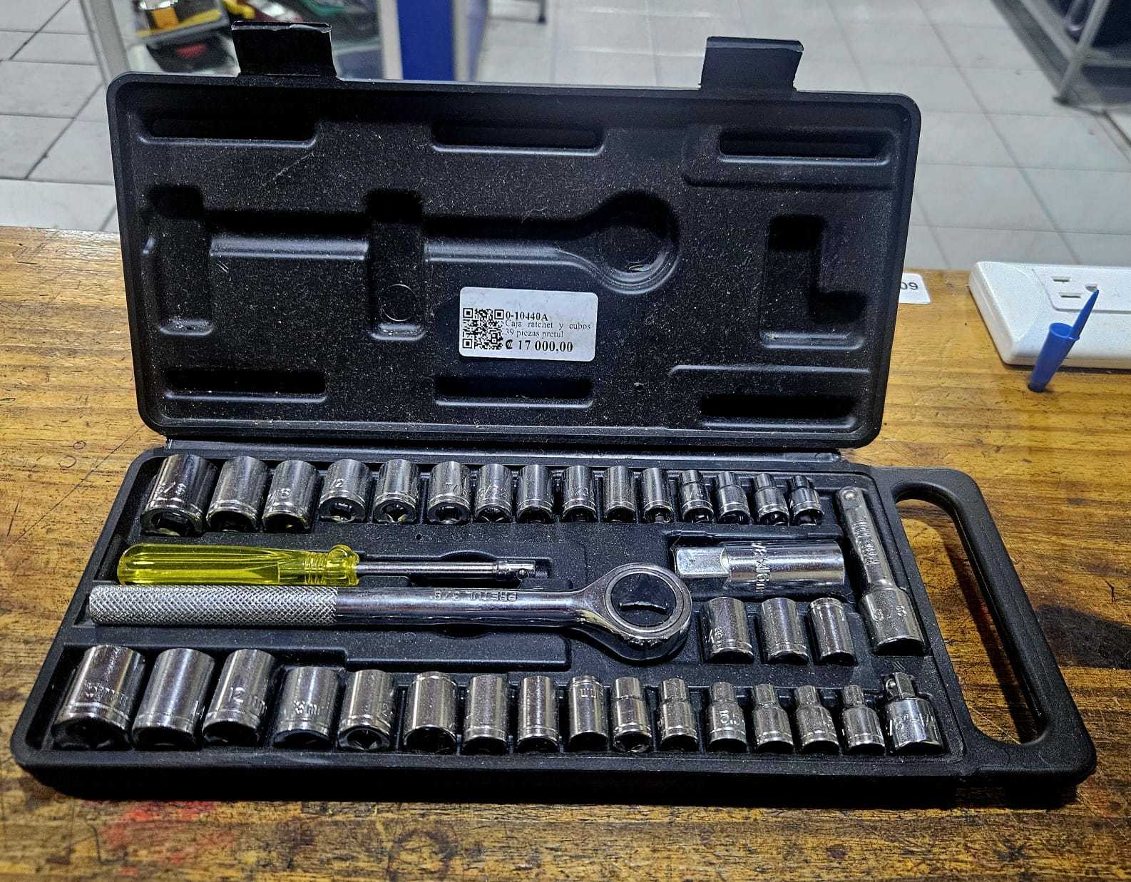 Precio 17 000,00 pretul  Caja ratchet y cubos 39 piezas