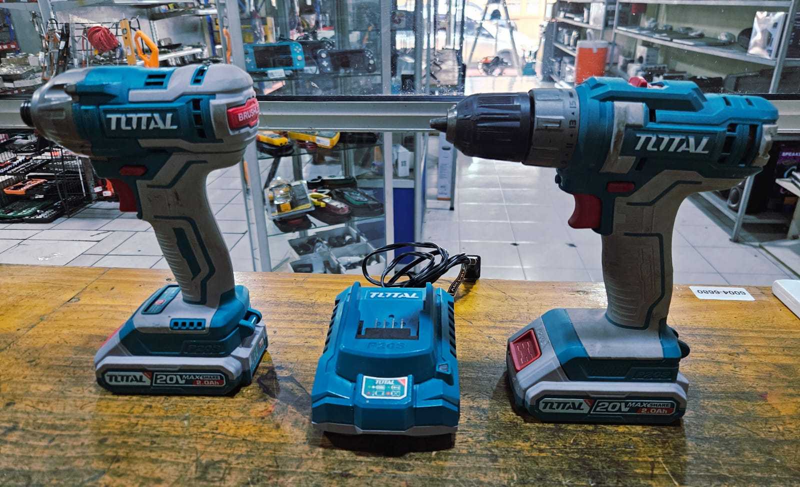 Precio 85 000,00 total  Taladro y atornillador inalambricos con 2 baterias 20v y cargador