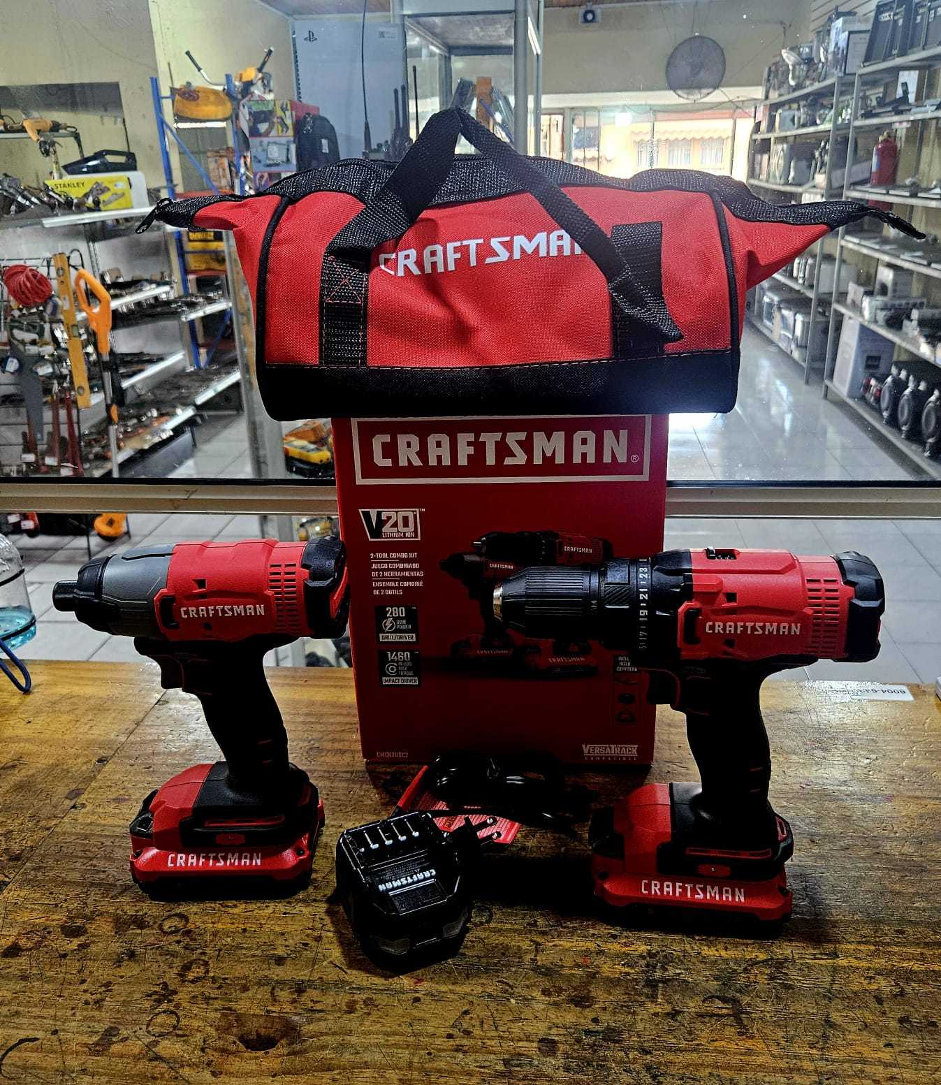 Precio 100 000,00 craftman cmck200c2 Taladro y Atornillador inalambricos con 2 baterias 20v y cargador en bolso