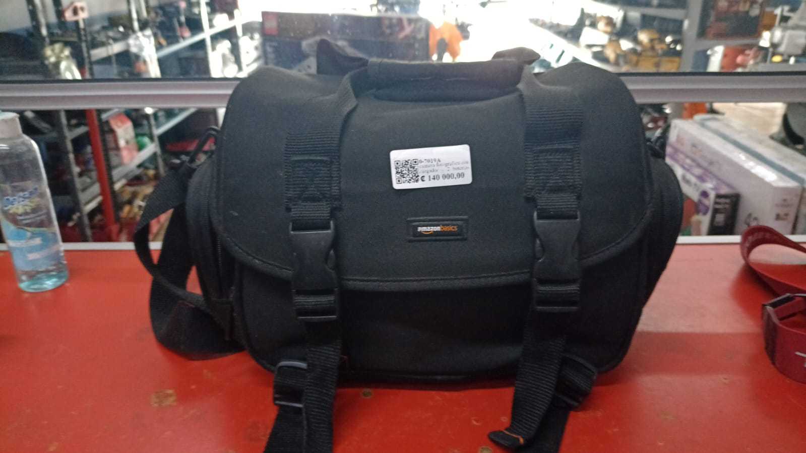 Precio 140 000,00 canon t5 camara fotografica con cargador y 2 baterias  estuche
