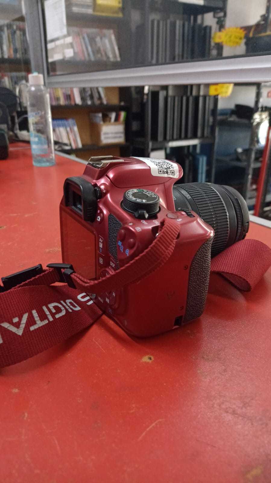 Precio 140 000,00 canon t5 camara fotografica con cargador y 2 baterias  estuche