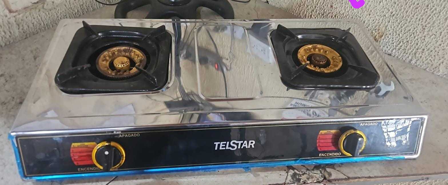 Precio 20 000,00 telstar  Cocina de gas 2 quemadores encendido automatico