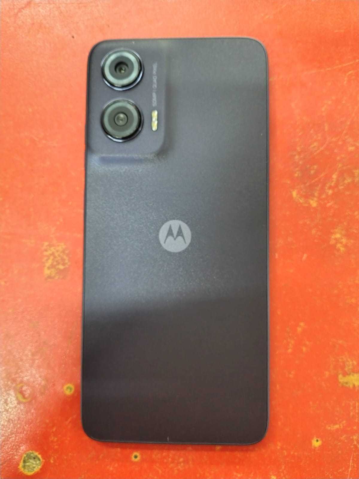 Precio 80 000,00 motorola g35 celular sin cagrdor y con estuche 256gb rom   4 gb ram   clave 120780