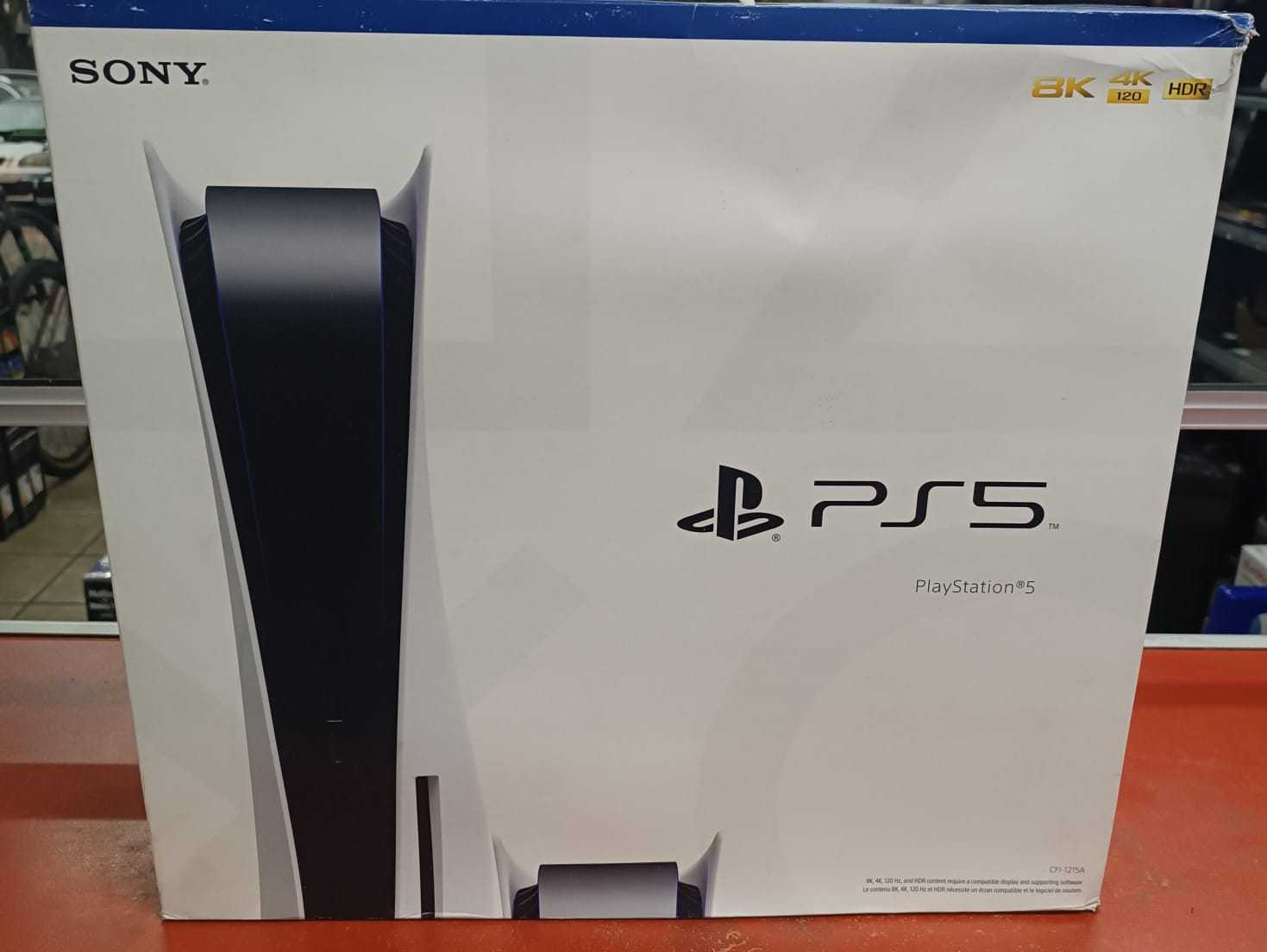 Precio 210 000,00 PLAYSTATION disco Consola Ps5 version de disco 667gb con control y cables