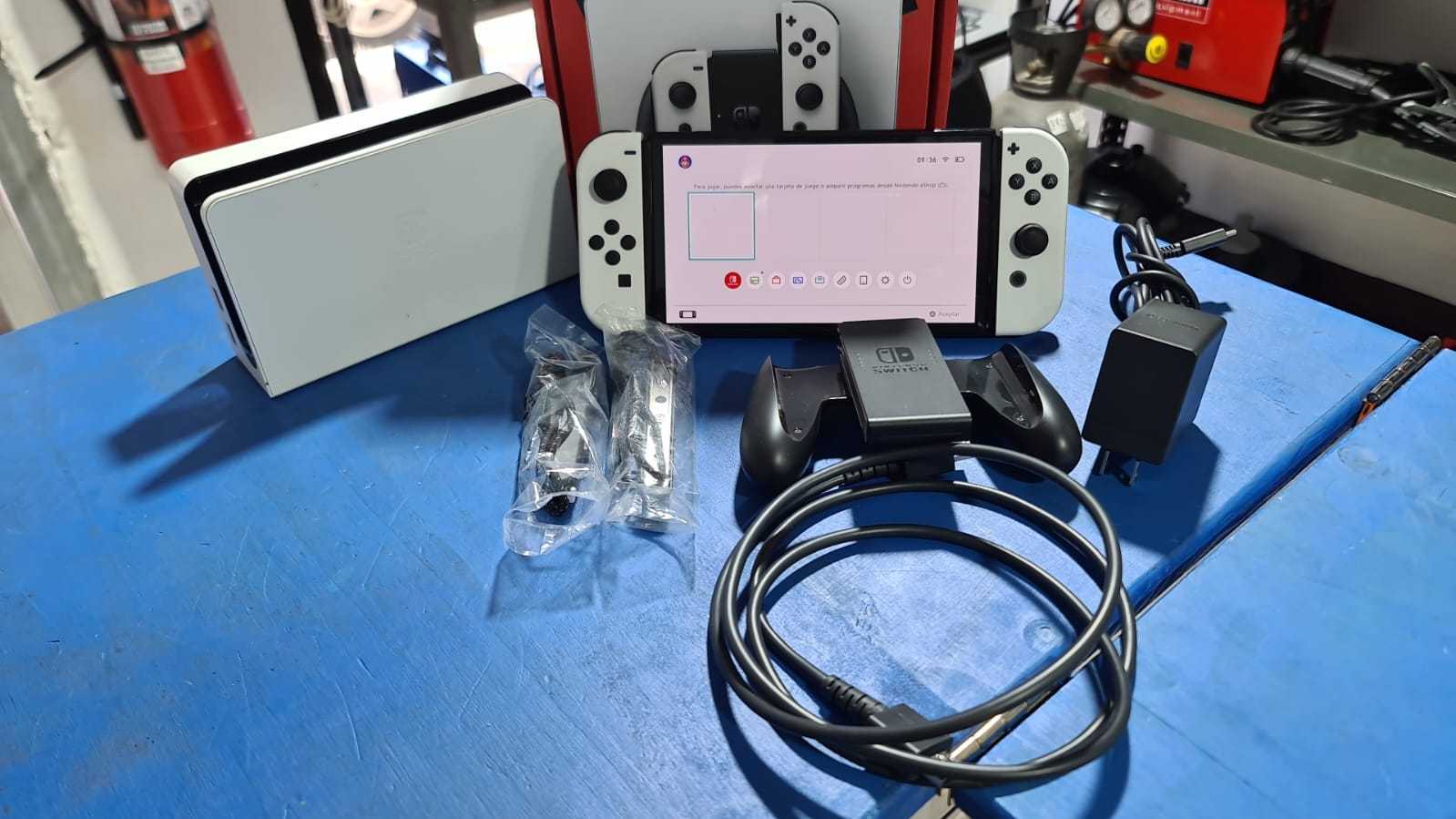 Precio 140 000,00 NINTENDO OLED NINTENDO SWITCH OLED EN CAJA COMPLETO