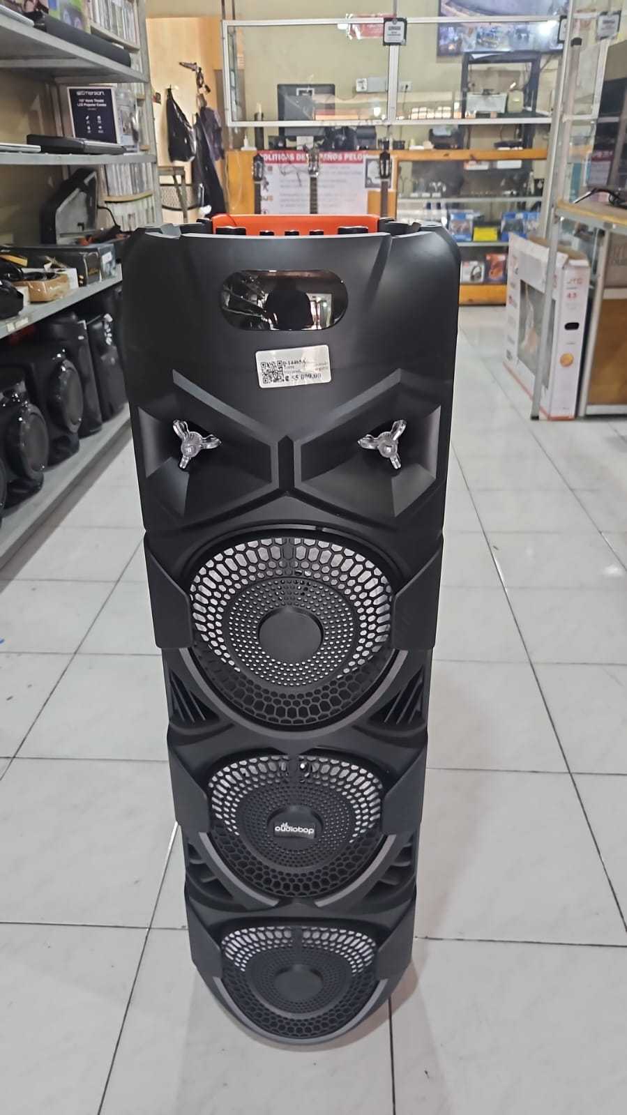Precio 55 000,00 audioboot bk-8838 Torre de sonido bleutooh recargable con control y microfono