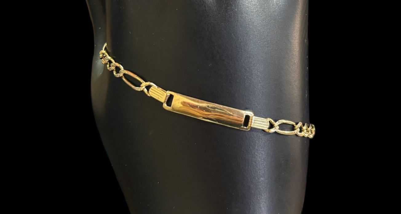 Precio 133 000,00   Pulso con placa 17cm 3.8g 14k