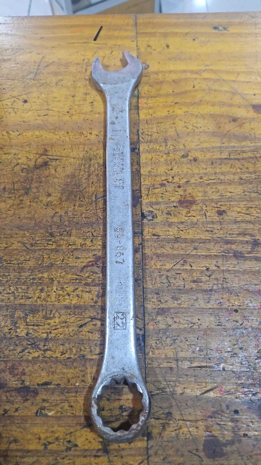 Precio 5 000,00 stanley  LLave mecanica 22