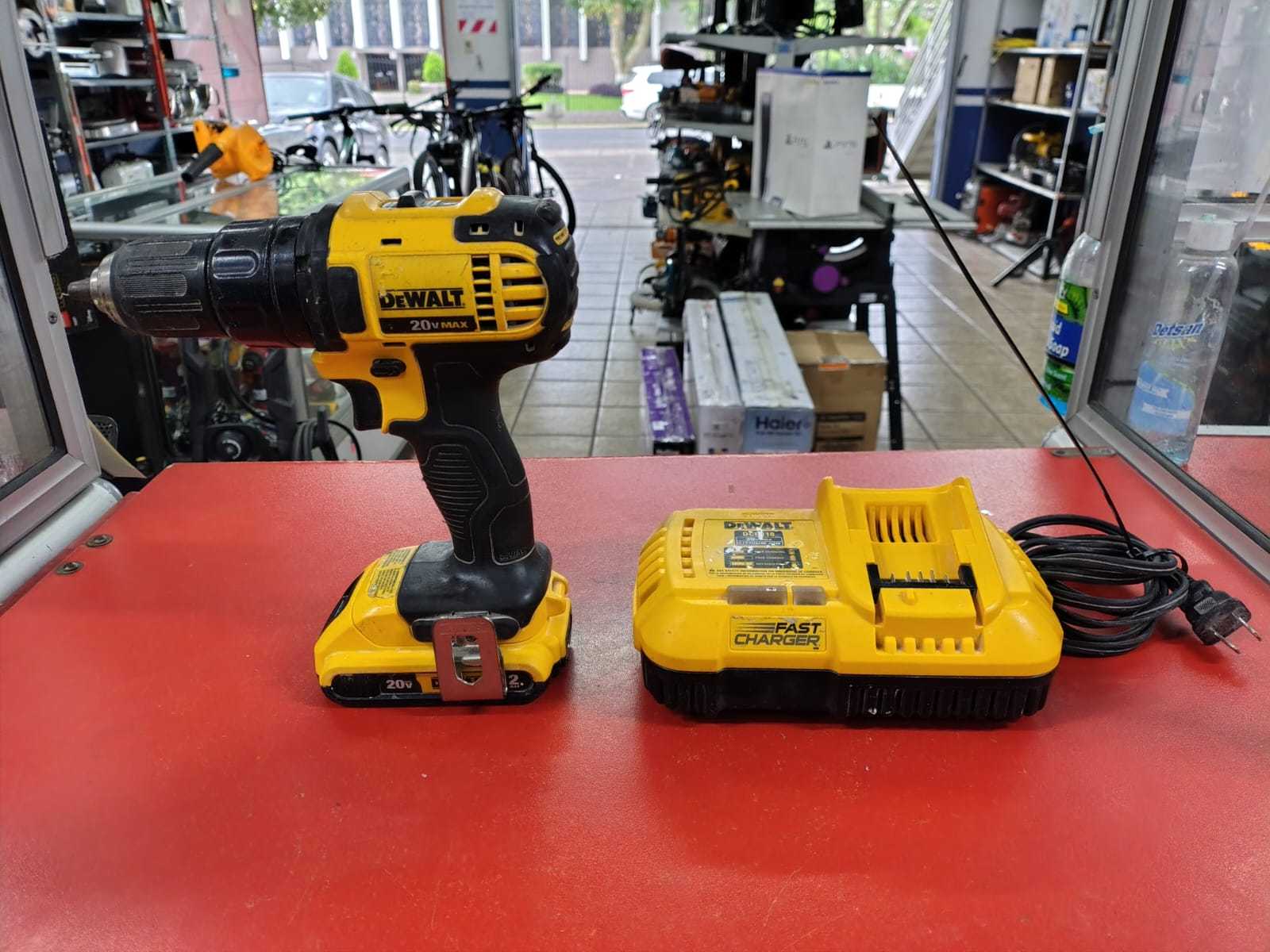Precio 80 000,00 Dewalt Dcd780 Taladro Inalambrico Dewalt Dcd780 con bateria y cargador