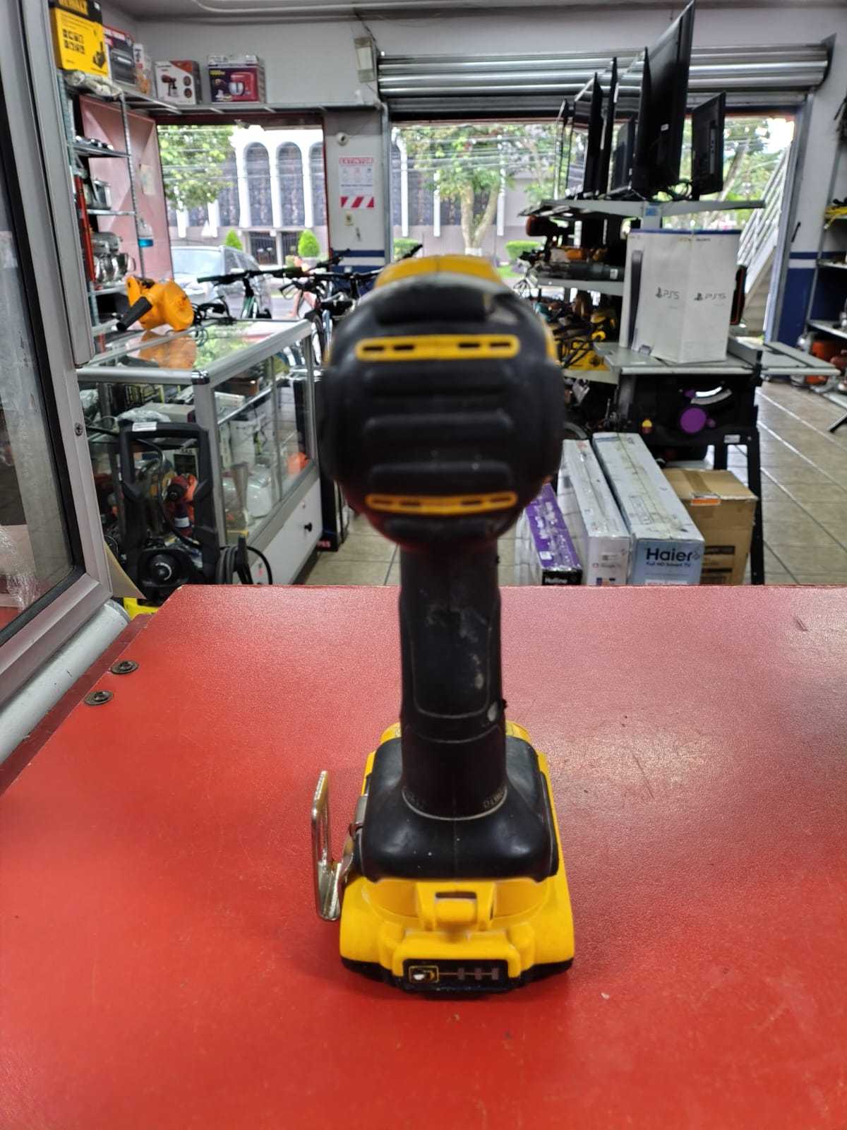 Precio 80 000,00 Dewalt Dcd780 Taladro Inalambrico Dewalt Dcd780 con bateria y cargador