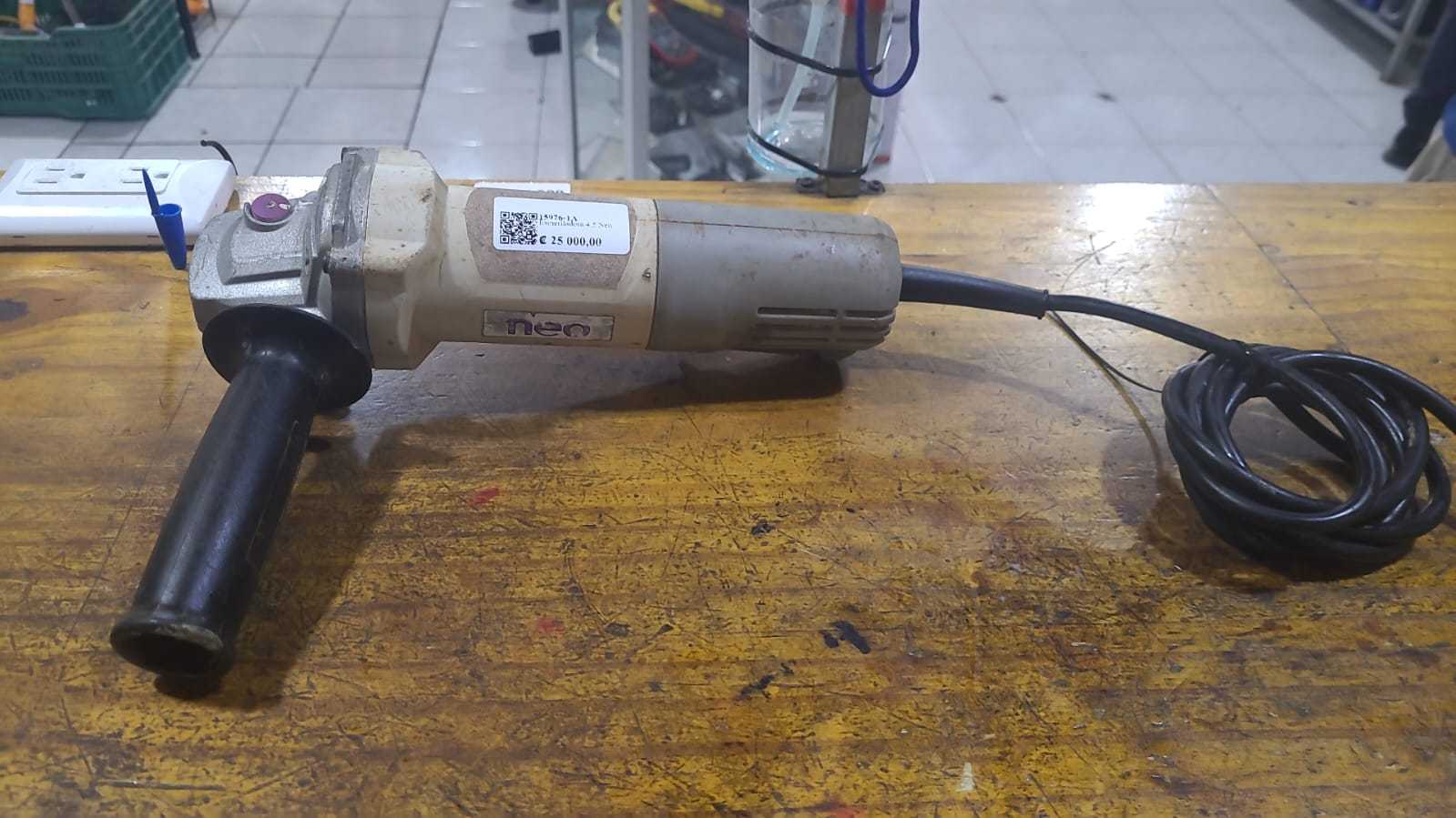 Precio 25 000,00 neo  Esmeriladora 4.5 pulgadas