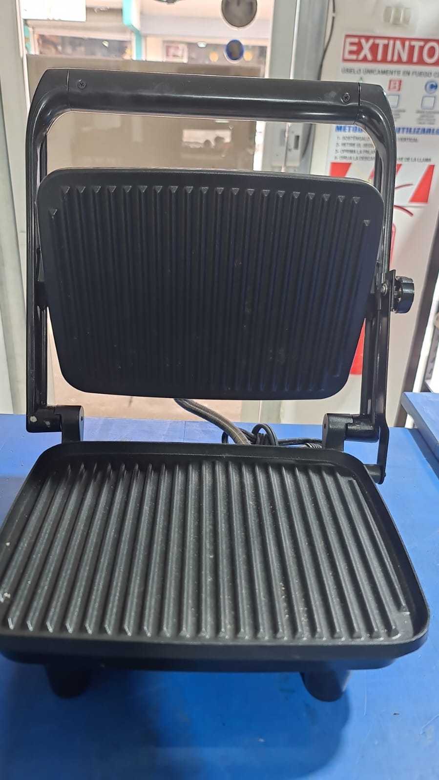 Precio 15 000,00 HAMILTON BEACH  PANINI