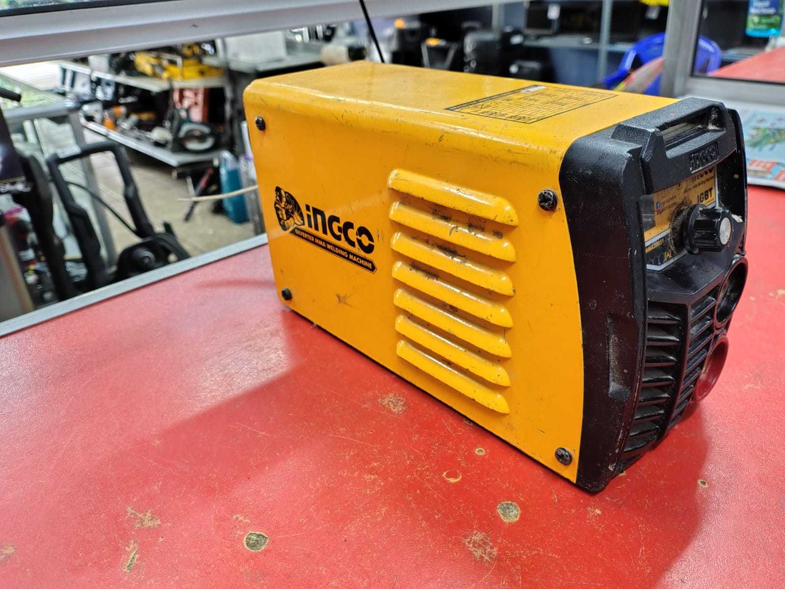 Precio 65 000,00 ingco umma20051 Inversor soldador INGCO umma20051 110 220V 200A