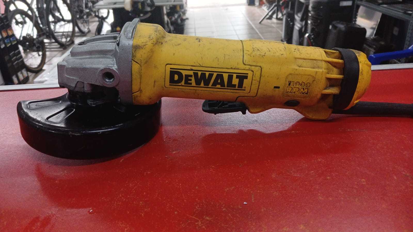 Precio 40 000,00 DEWALT ND Esmeriladora de 4.5 DEWALT con protector sin puno