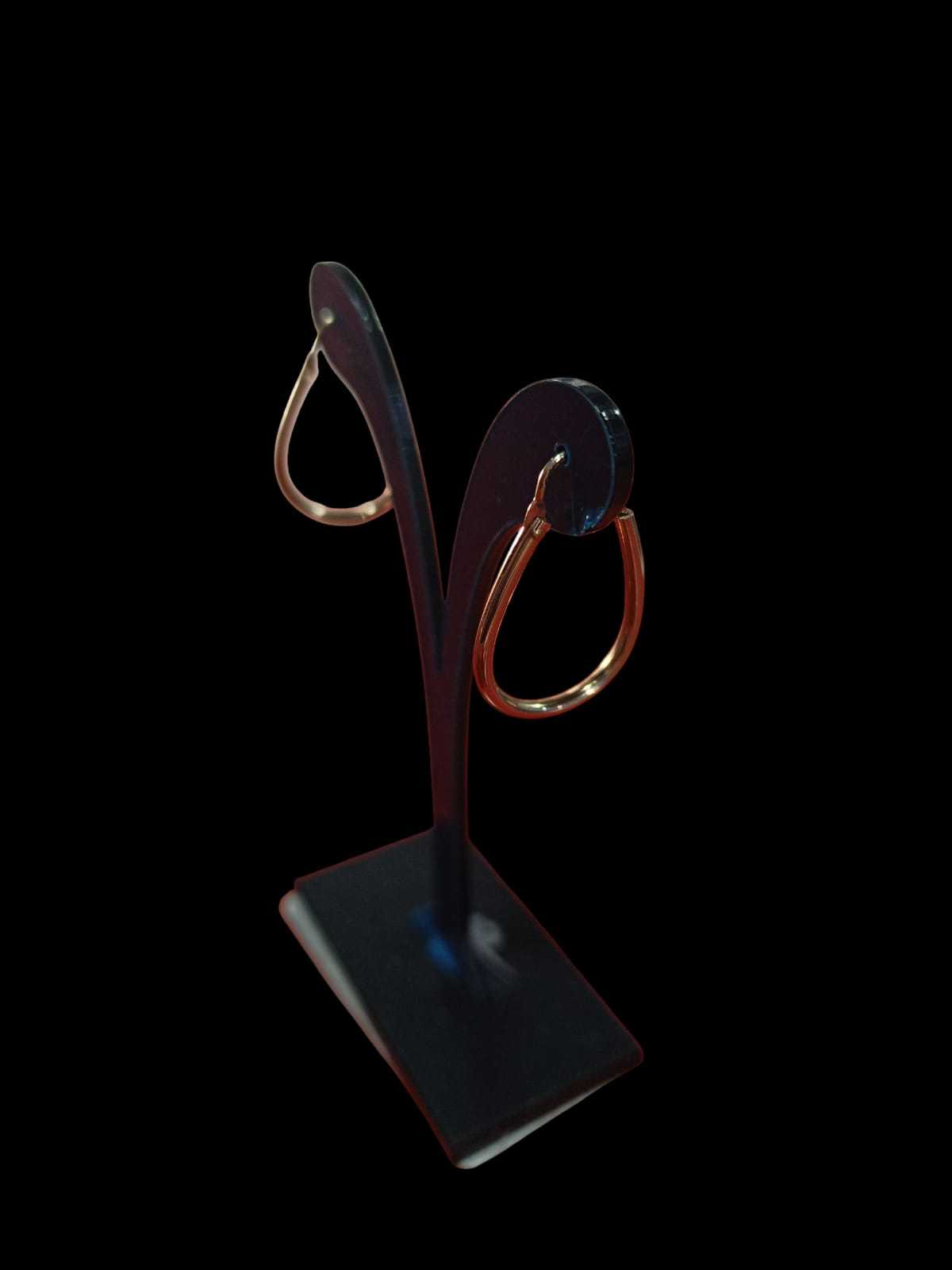 Precio 42 250,00   ARETES