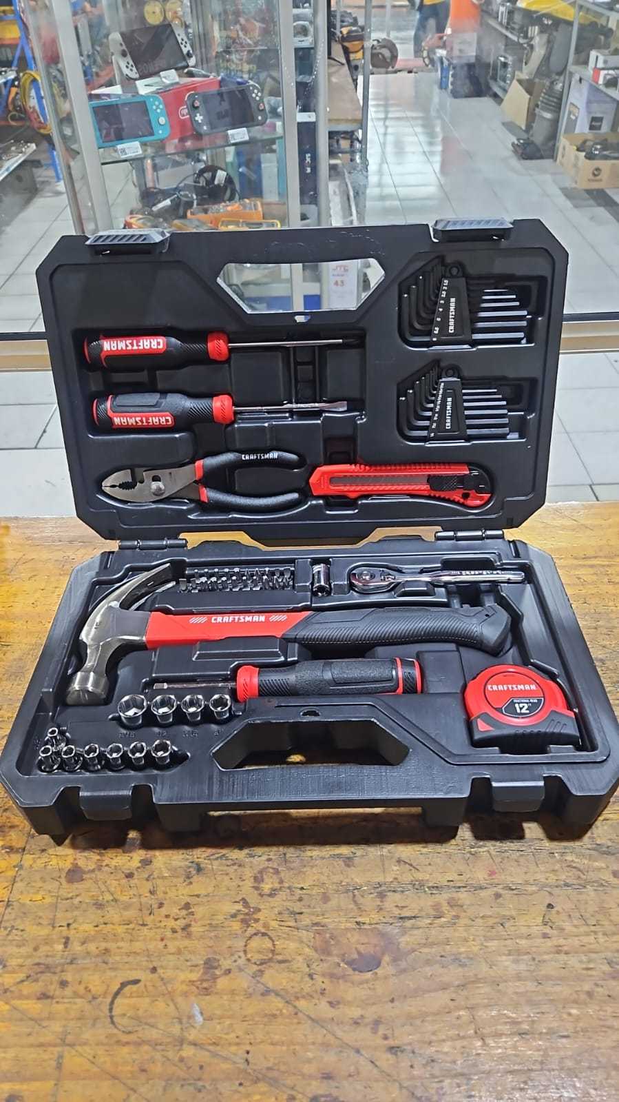 Precio 35 000,00 craftsman  Kit de herramientas manuales en bolso