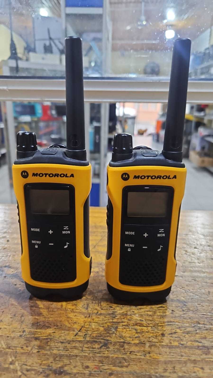Precio 65 000,00 motorola t400 Duo de radios de comunicacion 35 millas