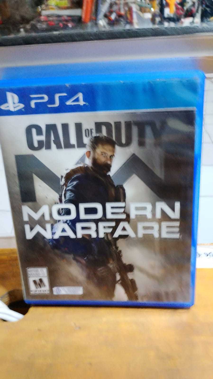 Precio 8 000,00 sony ps4 Call of duty  modern warfare