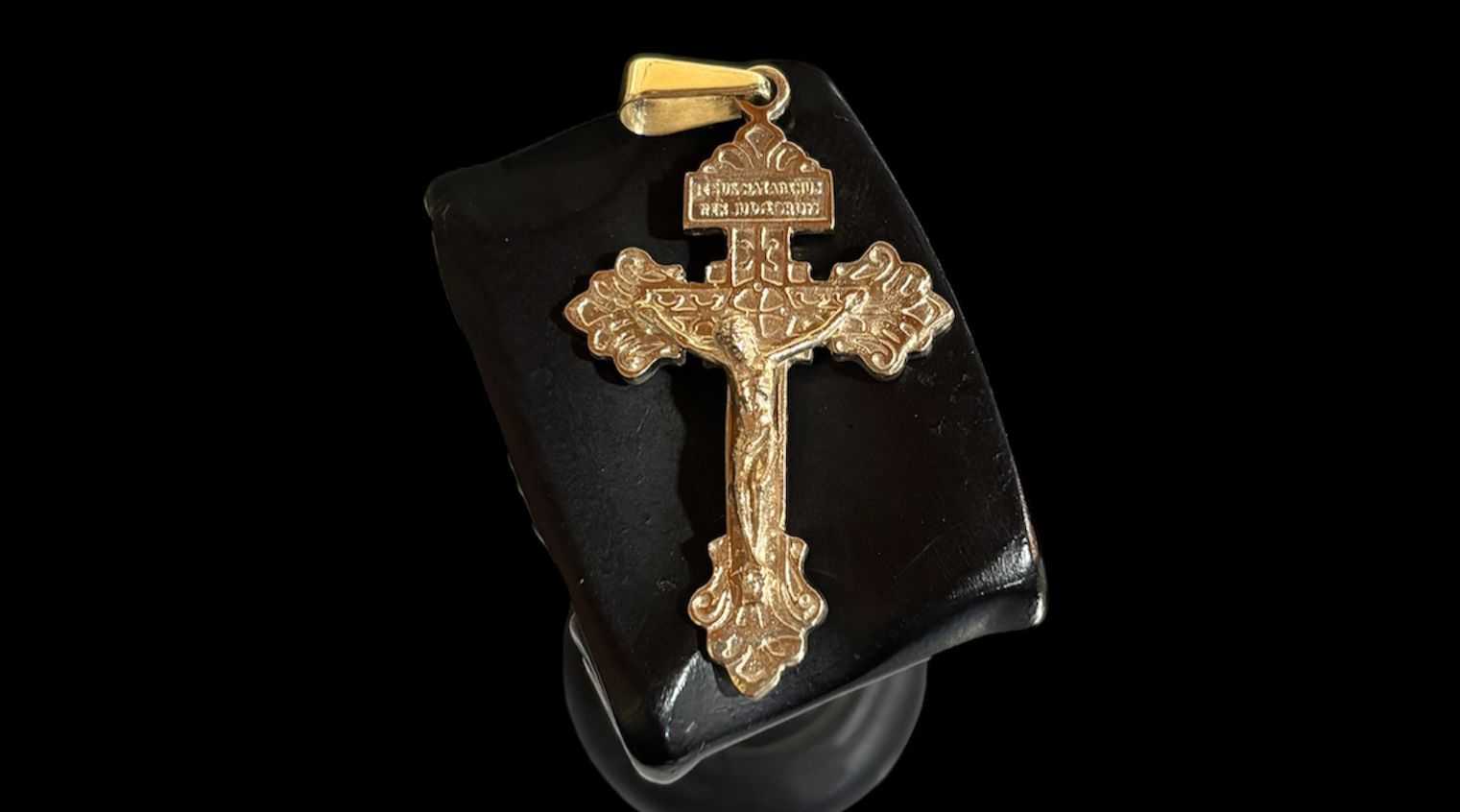 Precio 350 000,00   Dije crucifijo 5cm 12.4g 10k