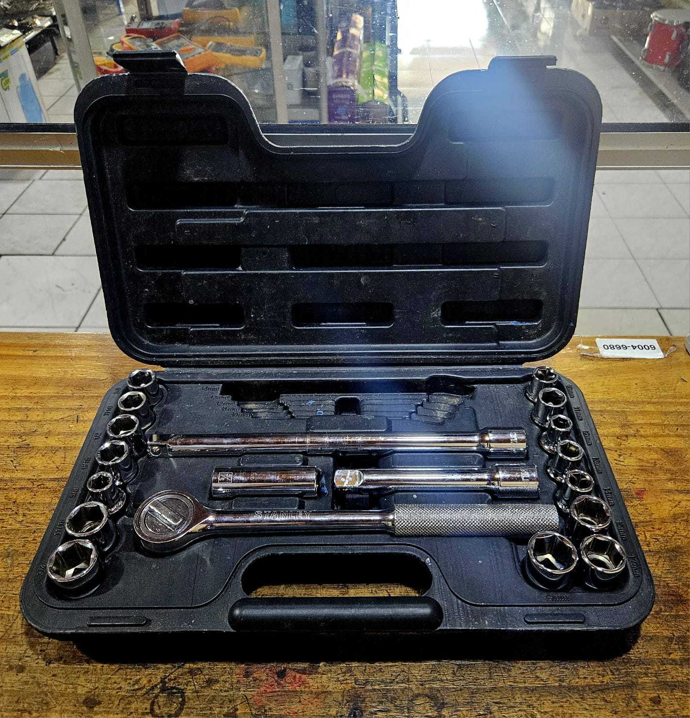 Precio 25 000,00 stanley  Juego de ratchet y cubos 22 piezas