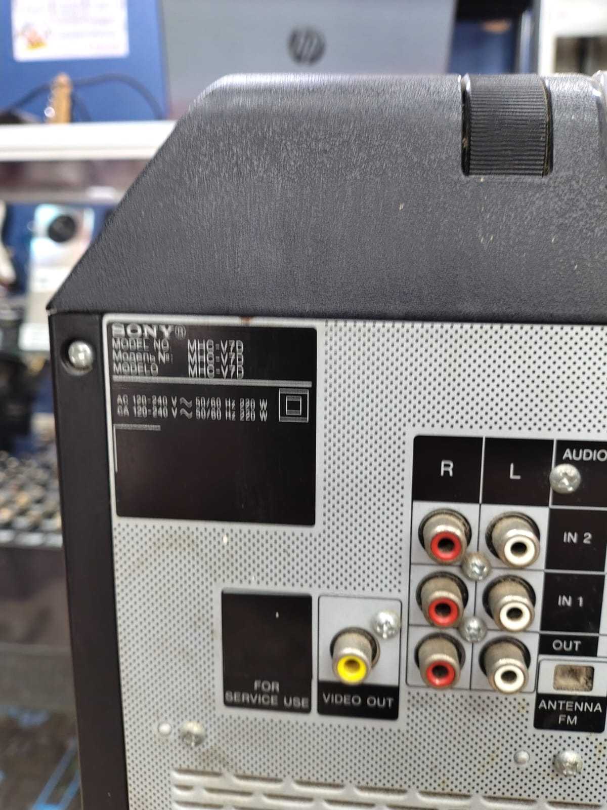 Precio 110 000,00 SONY mhc v7d Torre de sonido sin control